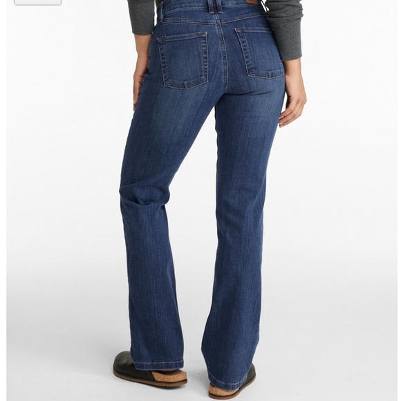 NWT Eddie Bauer Women's Denim Blue Jean, Slightly Curvy Straight Leg Bootcut, 12 - Picture 1 of 8
